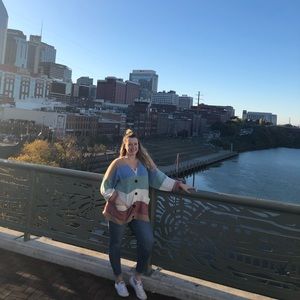 Meet your Posher, Jackie